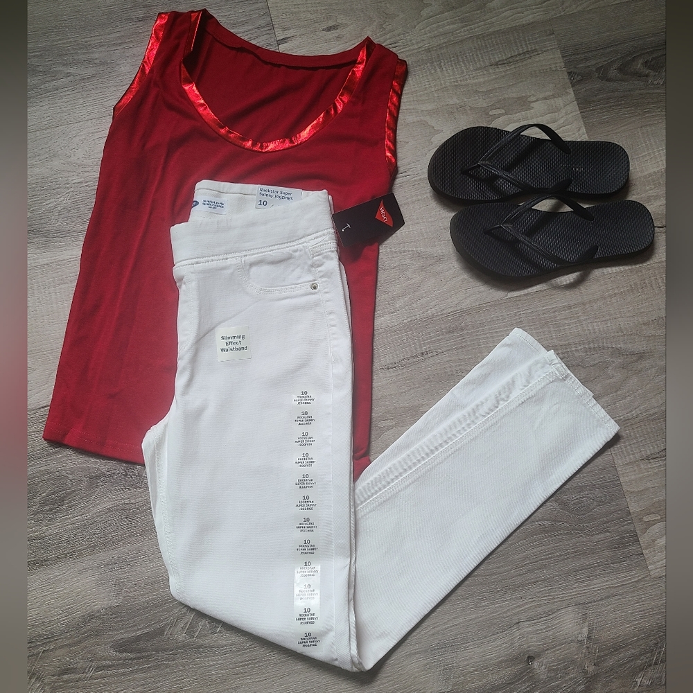 NWT Old Navy White Rockstar Jeggings